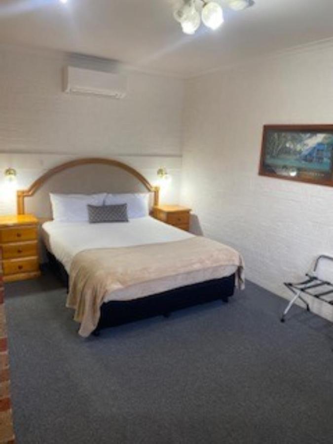 Kinross Inn クーマ エクステリア 写真